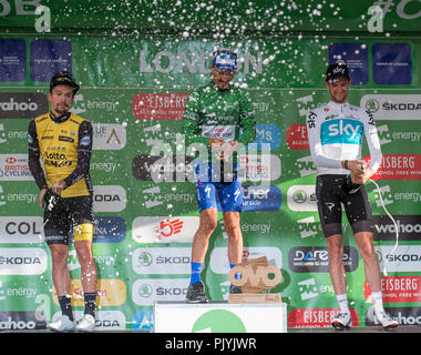 Londres, Royaume-Uni. 9 Septembre, 2018. L'OVO Energy Tour of Britain Londres Stade 8 se termine par un 14 tours de circuit dans le centre de Londres sur routes fermées en face de grandes foules et couvrant 77km à une vitesse de 80km/h, départ et arrivée sur la rue Regent St James's près de Piccadilly Circus. Julian Alaphilippe de délicieuses étages prend la première place dans l'ensemble, Wout Poels de l'équipe Sky deuxième et Primoz Roglic de LottoNL-Jumbo troisième. Credit : Malcolm Park/Alamy Live News. Banque D'Images