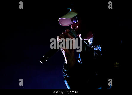 Berlin, Allemagne. 09Th Nov, 2018. Le musicien Trettmann est sur la scène du festival de musique Lollapalooza au motif du Parc olympique. Credit : Britta Pedersen/dpa-Zentralbild/dpa/Alamy Live News Banque D'Images