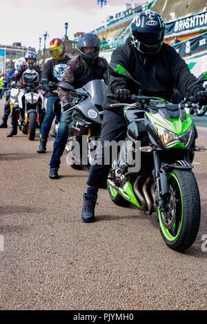 9 septembre 2018 - Des milliers de motards ont pris la route pour leur assemblée annuelle ''Londres à Brighton Burn Up'' ride event. Ils partirent de l'Ace café à Londres et est descendu sur le front de mer de Brighton où les motos de tous les temps et les styles étaient sur l'affichage Crédit : Matt Duckett/IMAGESLIVE/ZUMA/Alamy Fil Live News Banque D'Images