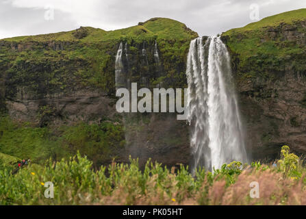 Le plus famoust cascade de Seljalandsfoss - Islandais Banque D'Images