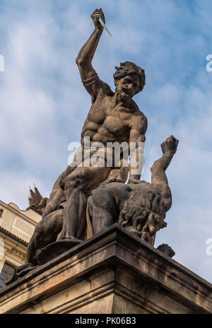 Les gardiens de la porte du château, Prague, République Tchèque Banque D'Images