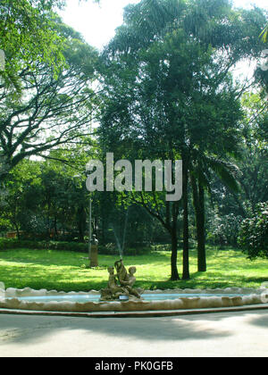 Fontaine, place de Buenos Aires, Higienópolis, São Paulo, Brésil Banque D'Images