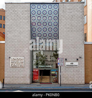 Entrée du centre musulman de Londres, une partie de la East London Mosque, sur Whitechapel Road à East London Banque D'Images