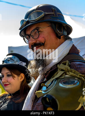 Eastbourne, East Sussex, UK. 8 et 9 septembre 2018. L''Eastbourne SteamPunk Festival. Fun et fantaisie Costumes Banque D'Images