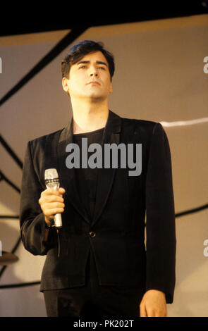 Human League (Phil Oakey) le 20.08.1986 à Bochum. Dans le monde d'utilisation | Banque D'Images