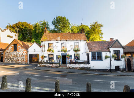 Le garçon noir, un quartier traditionnel de maison en bordure de la pub dans un bâtiment historique blanchis à Winchester, Hampshire, dans le sud de l'Angleterre, Royaume-Uni Banque D'Images