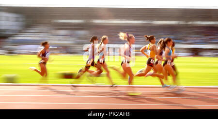 Ostrava, République tchèque. Sep 8, 2018. Une course de 1500 mètres de la femme au cours de la Coupe Continentale de l'IAAF Ostrava 2018, à Ostrava, en République tchèque, le samedi, 8 septembre 2018. Crédit : Petr Sznapka/CTK Photo/Alamy Live News Banque D'Images