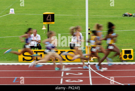 Ostrava, République tchèque. Sep 8, 2018. Une course de 3000 mètres de la femme, finition, lors de la Coupe Continentale de l'IAAF Ostrava 2018, à Ostrava, en République tchèque, le samedi, 8 septembre 2018. Crédit : Petr Sznapka/CTK Photo/Alamy Live News Banque D'Images