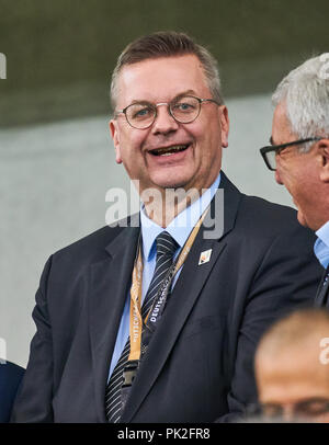 Allemagne - Pérou, Berlin, Sept 09, 2018 Reinhard GRINDEL, Président de l'Association allemande de football (DFB, ALLEMAGNE - PÉROU 2-1 Important : DFB règlement interdit toute utilisation des photographies comme des séquences d'images et/ou quasi-vidéo. Match amical de football, saison 2018/2019, test, 09 septembre 2018, Berlin, Allemagne. © Peter Schatz / Alamy Live News Banque D'Images