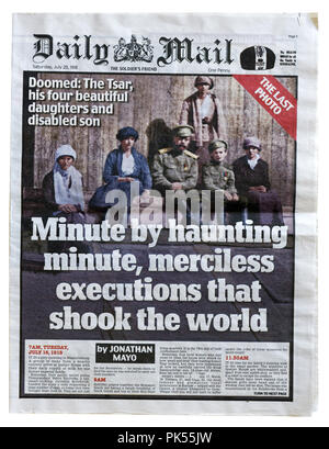 Première page du Daily Mail à l'occasion de 100e anniversaire de l'exécution des Romanov en 1918. Banque D'Images