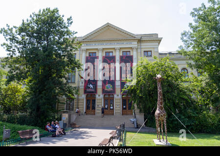 Vue extérieure de l'Grigore Antipa Museum National d'Histoire Naturelle, Bucarest, Roumanie. Banque D'Images