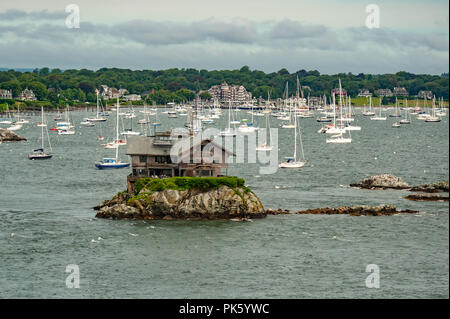 - Noyau adhérent l'emblématique hors de la grille au milieu de la baie de Narragansett dans Newport Rhode Island - utilise la conception durable et l'architecture verte Banque D'Images