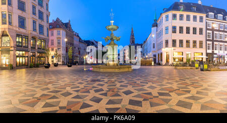 La rue Stroget, Amagertorv, Copenhague, Danemark Banque D'Images