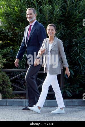 Madrid, Espagne. 11 Septembre, 2018. Les rois espagnols Felipe VI et Letizia Ortiz avec filles Leonor et Sofia de Bourbon au cours de la première journée d'école à Madrid le jeudi 11 septembre 2018 Crédit : CORDON PRESS/Alamy Live News Banque D'Images