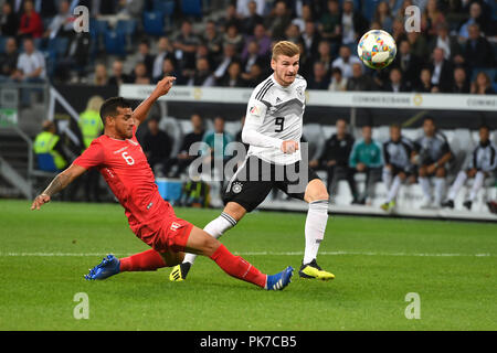 Köln, Deutschland. 09Th Sep 2018. goalchance Timo WERNER (GER), action, les duels contre Miguel TRAUCO (P.). Fort scène. Soccer Laenderspiel, Allemagne (GER) - Pérou (PER) 2-1, le 09/09/2018 à Sinsheim/Wirsol Rhein-Neckar-Arena. Règlement DFB INTERDIRE TOUTE UTILISATION DE LA PHOTO COMME IMAGE DE SÉQUENCES ET/OU DE QUASI VIDÉO. Utilisation dans le monde entier | Credit : dpa/Alamy Live News Banque D'Images