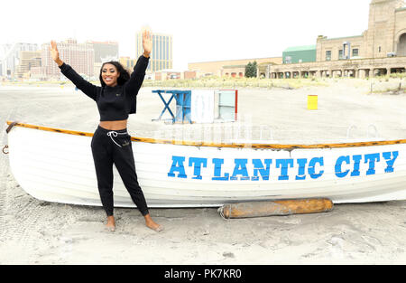 Atlantic City, NJ, USA. Sep 9, 2018. 10 septembre 2018 - Atlantic City, NJ- Miss America 2019 Nia Franklin. Miss America 2019 Dip Toe à Atlantic City Beach. Crédit photo : MJT/AdMedia : Crédit Mjt/AdMedia/ZUMA/Alamy Fil Live News Banque D'Images