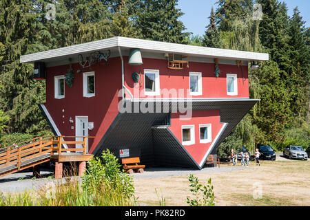 Chambre à l'envers, Das Tolle Haus, Affoldern, Edersee, Hesse, Europe Banque D'Images