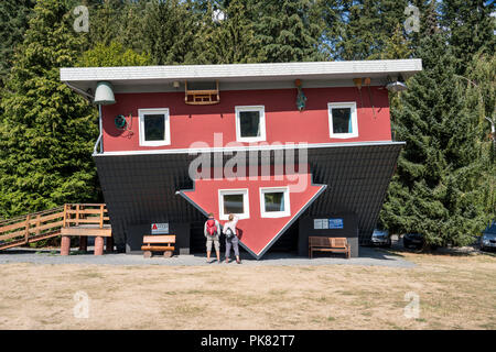 Chambre à l'envers, Das Tolle Haus, Affoldern, Edersee, Hesse, Europe Banque D'Images