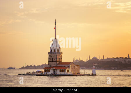 Tour de la jeune fille Istanbul, Turquie Banque D'Images