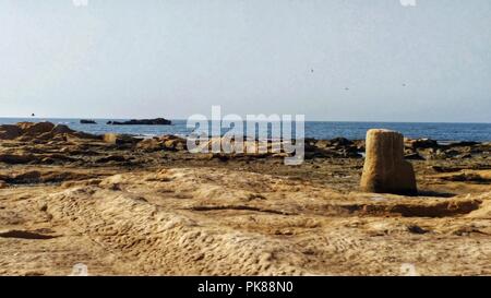 Plages et falaises de l'île de Tabarca en été à Alicante, Espagne Banque D'Images