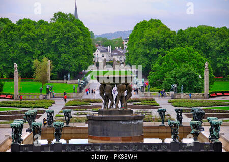 La Norvège à Oslo, juin 06-2017 Parc Vigeland Sculpture Park, ou construite par le sculpteur vigeland entre les années 1926 et 1942 Banque D'Images
