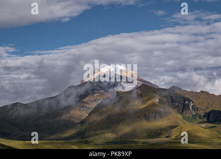 Le volcan Nevado del Tolima à Los Nevados Parc National, Colombie Banque D'Images