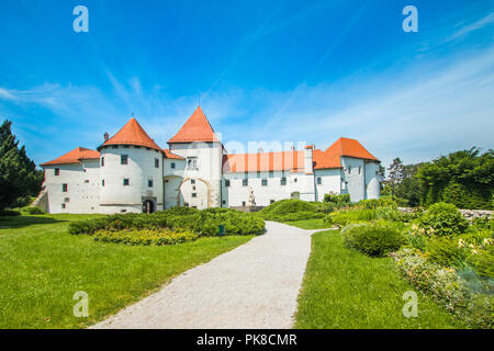 Vieux château de ville à Varazdin, Croatie, initialement construit au 13e siècle Banque D'Images