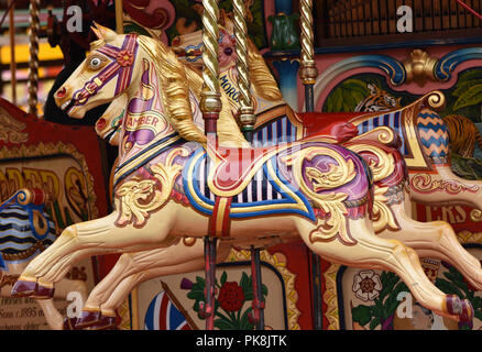 Les chevaux du carrousel victorien Banque D'Images