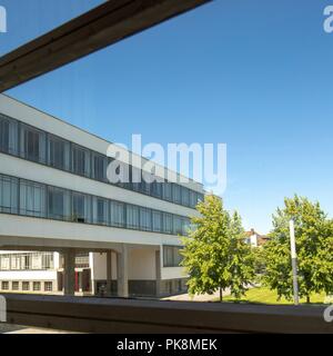 Le bâtiment du Bauhaus, Dessau, Allemagne, 2018. Artiste : Alan John Ainsworth. Banque D'Images