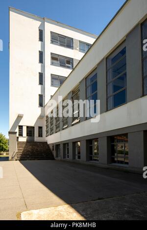 Le bâtiment du Bauhaus, Dessau, Allemagne, 2018. Artiste : Alan John Ainsworth. Banque D'Images