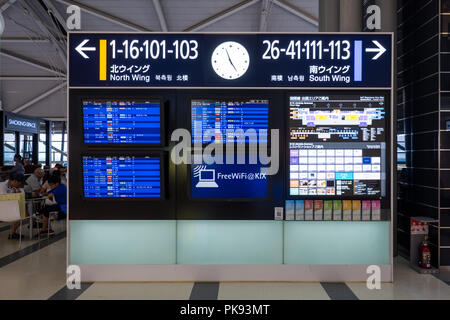 Osaka, Japon - 31 août 2018 : l'intérieur de l'Aéroport International d'Osaka Banque D'Images