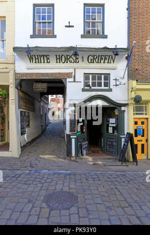 White Horse & Griffin Hôtel et restaurant, Church Street, Whitby, North Yorkshire, Angleterre, Royaume-Uni. Banque D'Images