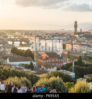 Vue depuis la Piazzale Michelangelo sur la ville de Florence, Toscane, Italie. Banque D'Images