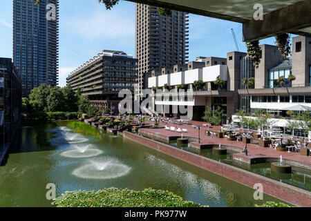 The Barbican Center, Londres Angleterre Royaume-Uni Banque D'Images