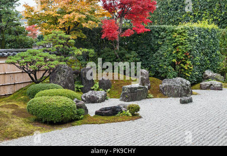 Temple Daitoku-ji, Kyoto, Japon. Les jardins de Korin-dans temple zen, fondée en 1520. Le jardin représente un paysage chinois idéalisée Banque D'Images