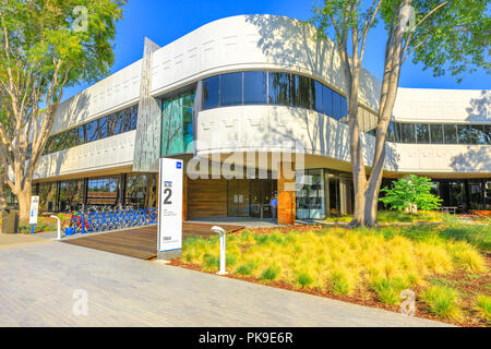 Mountain View, Californie, États-Unis - 13 août 2018 : nouvelle entreprise Linkedin campus HQ dans la Silicon Valley. Linkedin est une entreprise axée sur l'emploi et de réseau social professionnel service. Banque D'Images