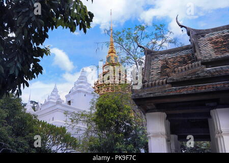 L'empreinte du Bouddha et l'ancien bâtiment du Wat Phra Phutthabat Ratchaworamahawihan.Saraburi, Thaïlande, Banque D'Images