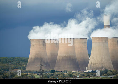 Les tours de refroidissement de Ratcliffe sur la station d'alimentation de charbon Soar Nottingham UK Banque D'Images