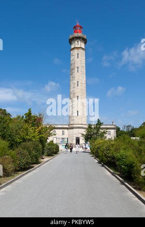 Les touristes au programme Phare des baleines, Saint Clément des baleines, France Banque D'Images