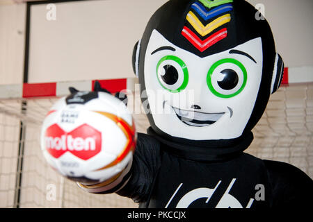 Cologne, Allemagne. Sep 11, 2018. Mascot STAN, conférence de presse pour l'IHF Coupe du Monde de Handball 2019, le 11.09.2018 dans le Musée Olympique et Sportif Koeln, | Conditions de crédit dans le monde entier : dpa/Alamy Live News Banque D'Images