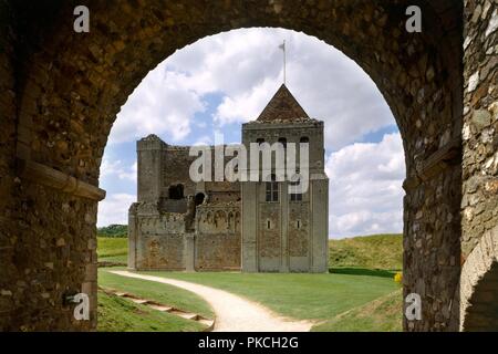 Le château de Castle Rising, Norfolk, en 2006. Historique : L'artiste photographe personnel de l'Angleterre. Banque D'Images