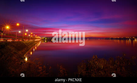 Barrage de Panglao, Bohol, exposer longtemps heure bleue Banque D'Images