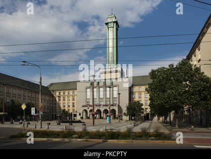 Nouvel hôtel de ville (Nová radnice) à Ostrava, République tchèque. L'hôtel de ville fonctionnaliste, conçu par les architectes tchèque František Kolář, Jan Rubý et Vladimír Fischer a été construit en 1925-1930. Banque D'Images