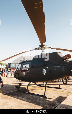 Campo Grande, Brésil - 09 septembre 2018 : l'armée brésilienne à l'hélicoptère de la base aérienne militaire (Landstraße 80 Abertos Ala 5). Événement ouvert au public. Banque D'Images