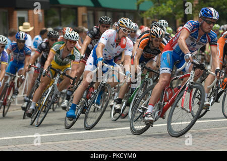 Les hommes pro courses sur le terrain, le samedi après-midi 06-02-07 à Arlington, Virginie, au cours de la 10e édition de la CSC Invitational. Banque D'Images