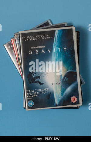 DVD du film 'Gravité' dans une affaire avec une illustration. Banque D'Images