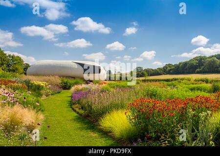 La richesse des couleurs du designer Piet Oudolf's '2015' sur le terrain Oudolf jardin à la Galerie Hauser & Wirth, Durslade ferme, Bruton, Somerset, England, UK Banque D'Images