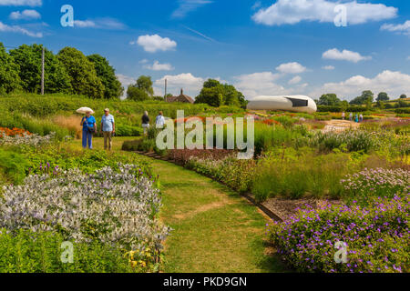 La richesse des couleurs du designer Piet Oudolf's '2015' sur le terrain Oudolf jardin à la Galerie Hauser & Wirth, Durslade ferme, Bruton, Somerset, England, UK Banque D'Images