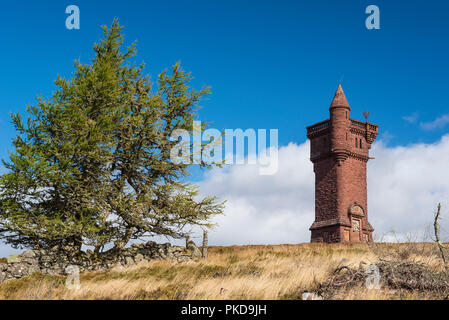 Monument commémoratif d'Airlie sur Tulloch Hill entre Glen Prosen et Glen Clova, près de Kirriemuir, Angus, Scotland. Banque D'Images