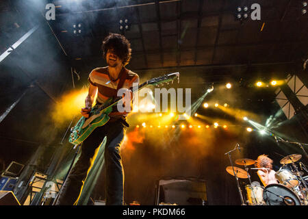 Austin blues-rock Black Pistol Fire effectuant à Skookum Music Festival dans le parc Stanley à Vancouver, C.-B. le 7 septembre 2018 Banque D'Images